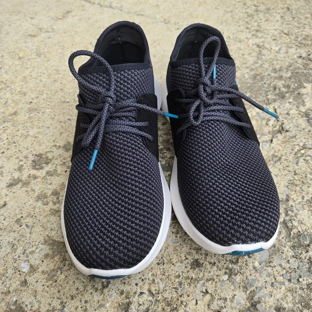 Vessi every day classic sneaker Size Womens sz 11